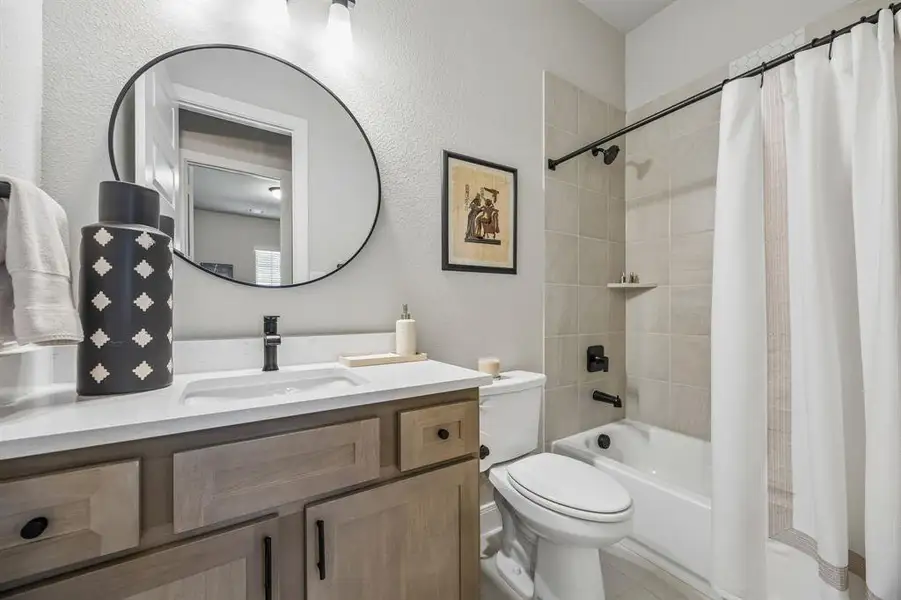 Furnished interior view inside a new home in , Mansfield (Image 5).