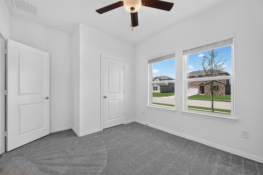 Spacious, unfurnished interior of a new home in Parks at Foster Crossing, Anna (Image 24).