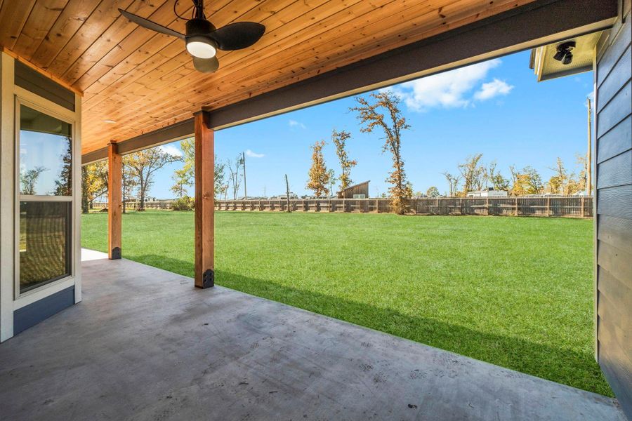 Exterior details and patio area of a home in , Onalaska (Image 29).