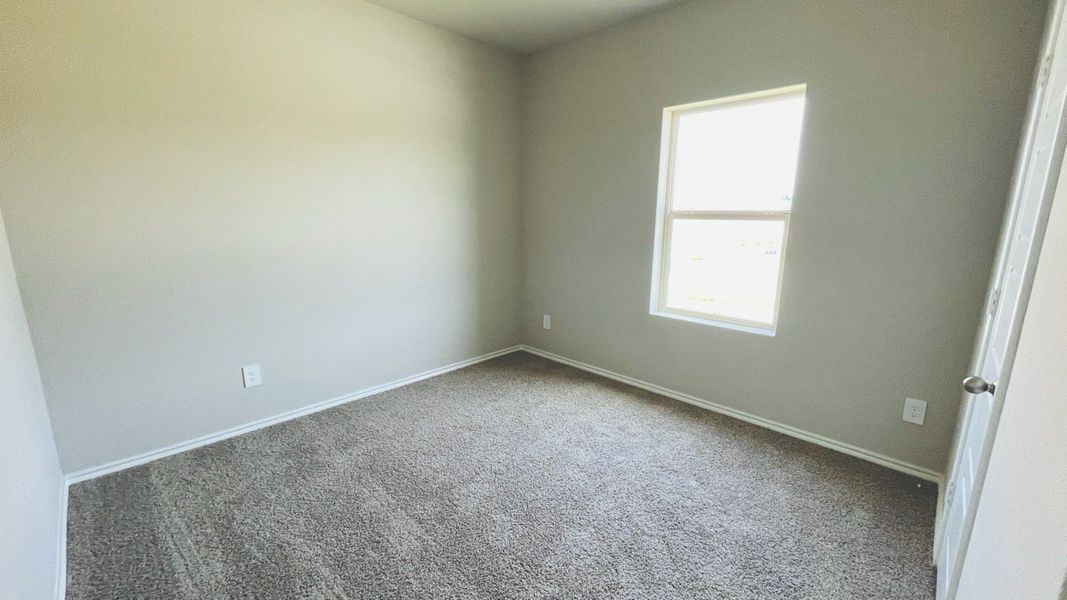 Spacious, unfurnished interior of a new home in Sunnycreek, Fort Worth (Image 18). Spacious, unfurnished interior of a new home in Sunnycreek, Fort Worth (Image 18).