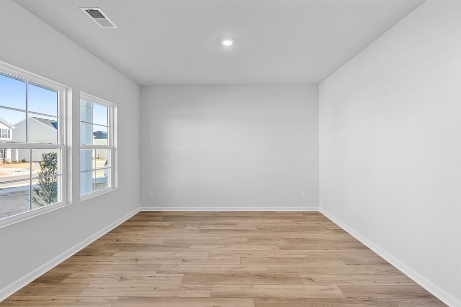 Spacious, unfurnished interior of a new home in Fieldstone, Lexington (Image 16). Spacious, unfurnished interior of a new home in Fieldstone, Lexington (Image 16).