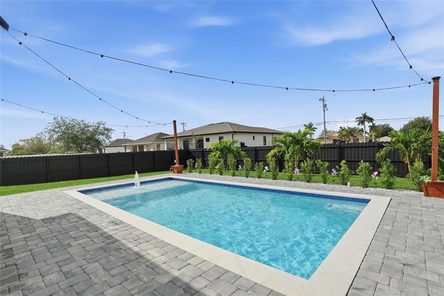 Community amenities in , Cape Coral (Image 42).