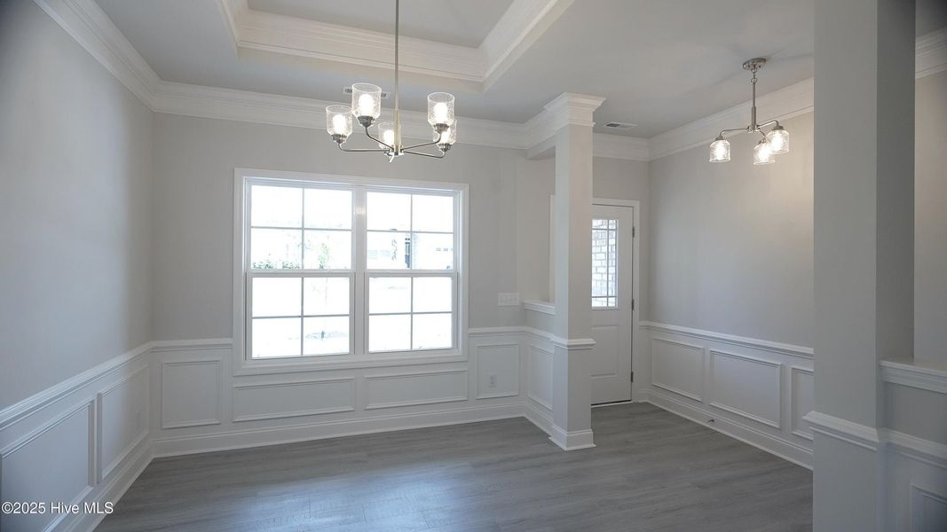 Spacious, unfurnished interior of a new home in Palmetto Creek, Bolivia (Image 8).