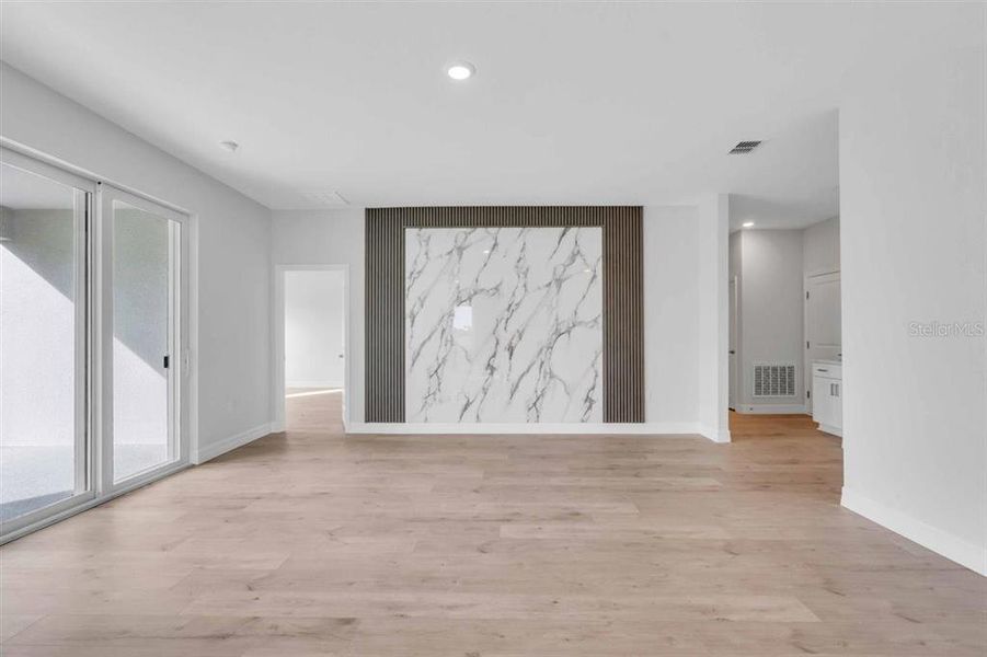 Spacious, unfurnished interior of a new home in , Punta Gorda (Image 33).