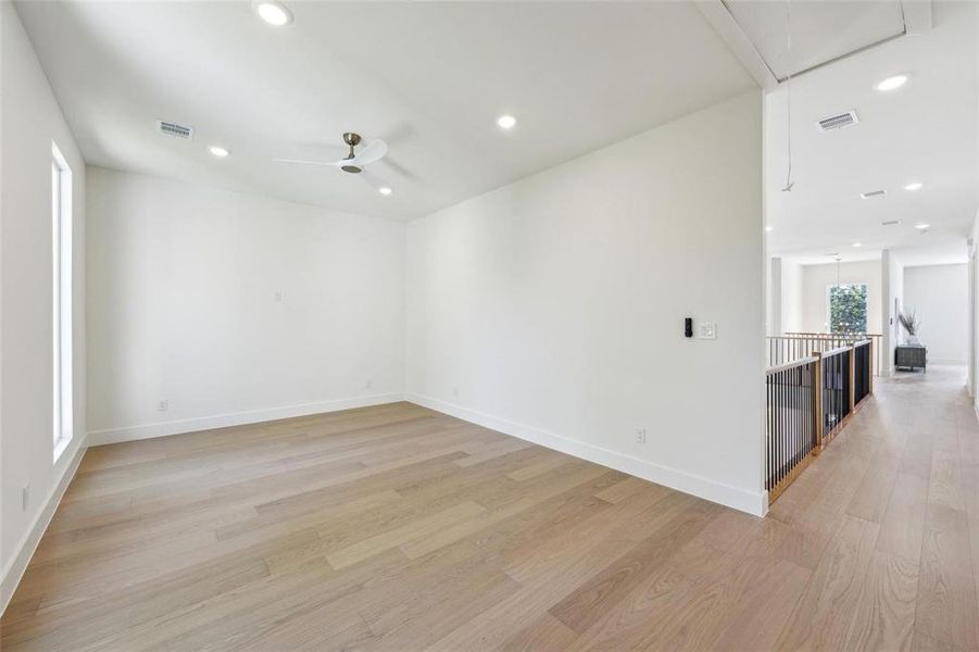 Spacious, unfurnished interior of a new home in , Dallas (Image 21).