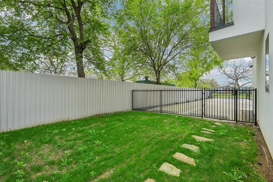 Exterior details and patio area of a home in , Dallas (Image 28).