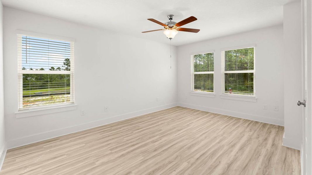 Spacious, unfurnished interior of a new home in Hawks Landing Townhomes, Santa Rosa Beach (Image 21).
