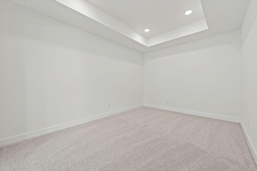 Spacious, unfurnished interior of a new home in Cross Creek West - 45', Fulshear (Image 20). Spacious, unfurnished interior of a new home in Cross Creek West - 45', Fulshear (Image 20).