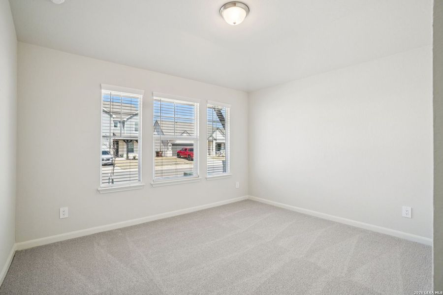 Spacious, unfurnished interior of a new home in Estancia Ranch - Classic Series, San Antonio (Image 41).