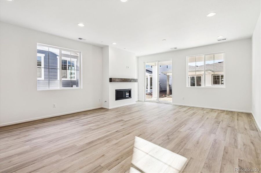 Spacious, unfurnished interior of a new home in Skyview at High Point, Aurora (Image 11). Spacious, unfurnished interior of a new home in Skyview at High Point, Aurora (Image 11).
