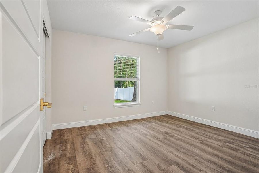 Spacious, unfurnished interior of a new home in , Citrus Springs (Image 18).