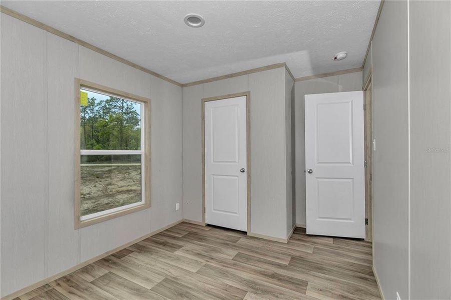 Spacious, unfurnished interior of a new home in , Williston (Image 36).