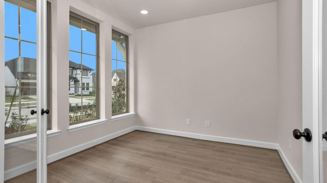 Spacious, unfurnished interior of a new home in Bridgeland 55', Cypress (Image 12).