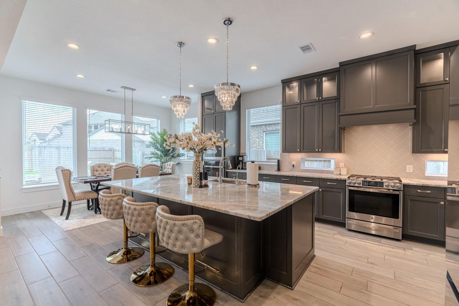 Top-Tier Appliances and Modern Kitchen Design