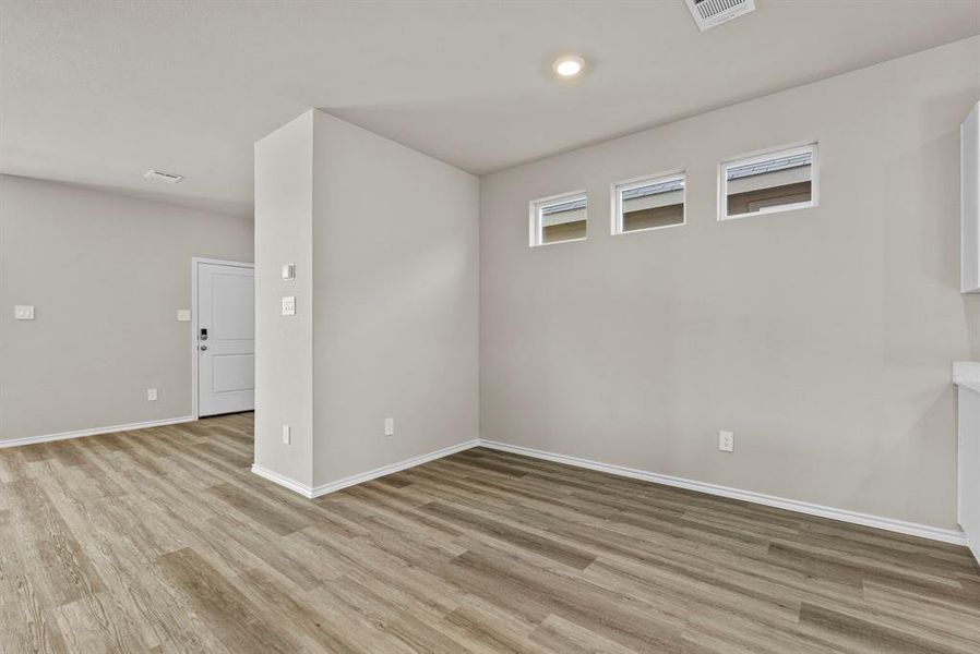 Spacious, unfurnished interior of a new home in Orchard Village, Fort Worth (Image 22).