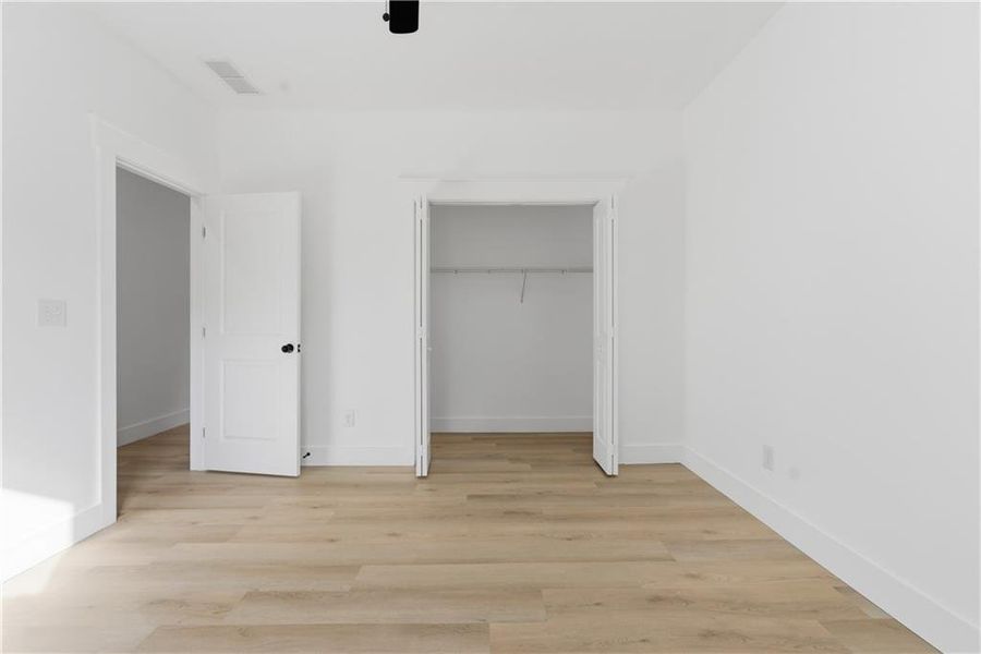 Spacious, unfurnished interior of a new home in , Cartersville (Image 28).