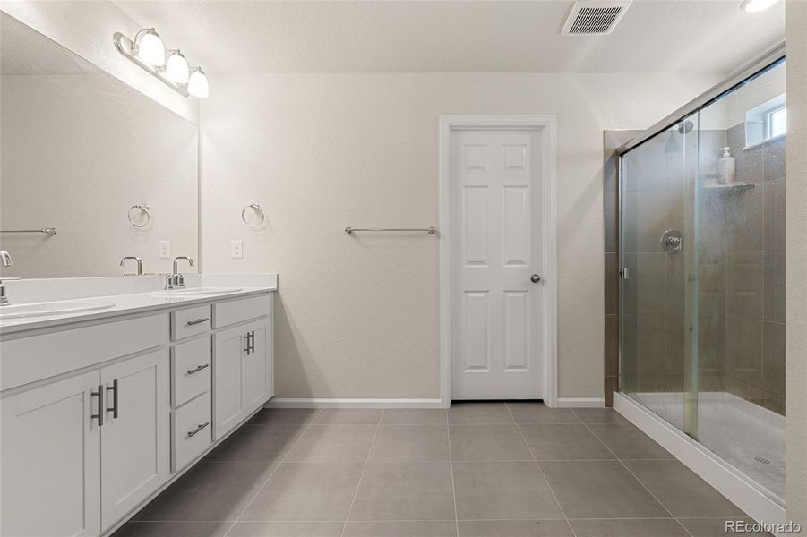 Furnished interior view inside a new home in Buffalo Highlands: The Canyon Collection, Commerce City (Image 5).