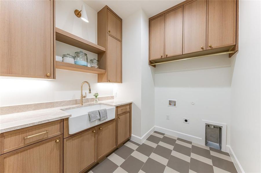 Furnished interior view inside a new home in , Dallas (Image 15). Furnished interior view inside a new home in , Dallas (Image 15).