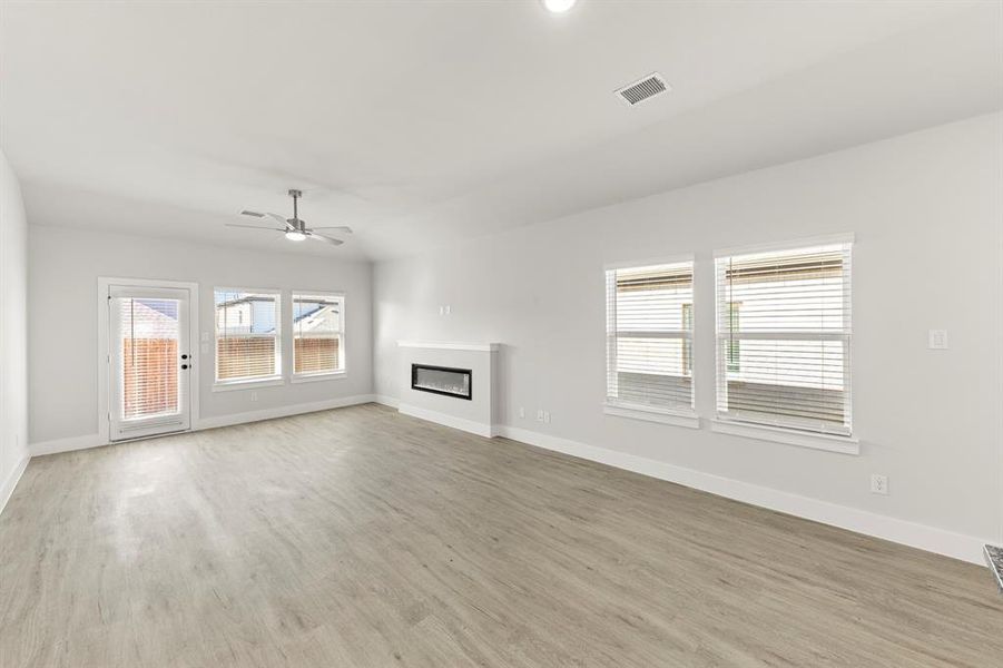 09. 705 Wilderness - Dining