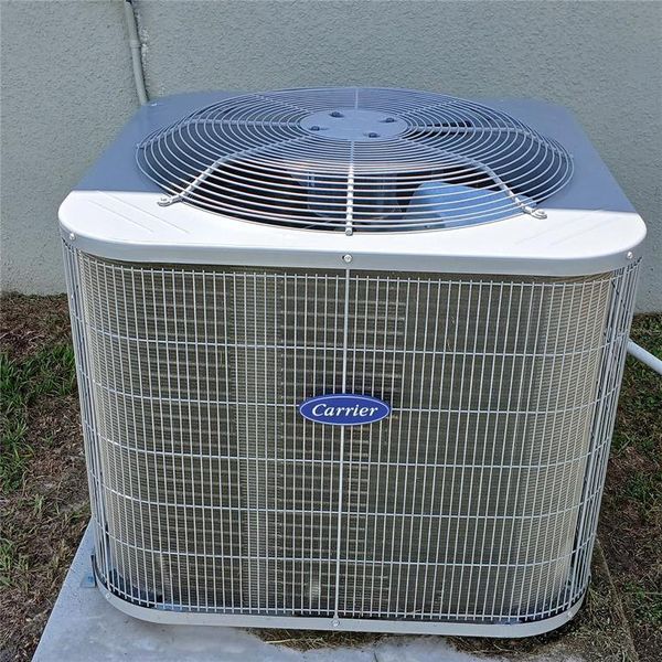 Furnished interior view inside a new home in , Dunnellon (Image 39).