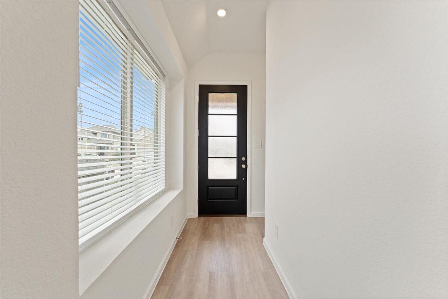 Spacious, unfurnished interior of a new home in , Conroe (Image 15). Spacious, unfurnished interior of a new home in , Conroe (Image 15).