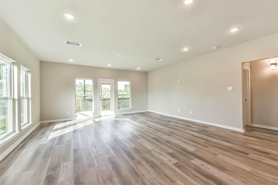 The living area is bright, full of light, and warmly welcoming to everyone who enters.