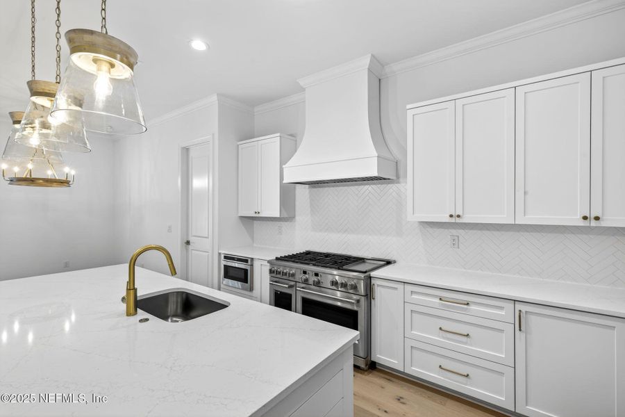 Close-up of interior finishes inside a home in , Ponte Vedra Beach (Image 10).