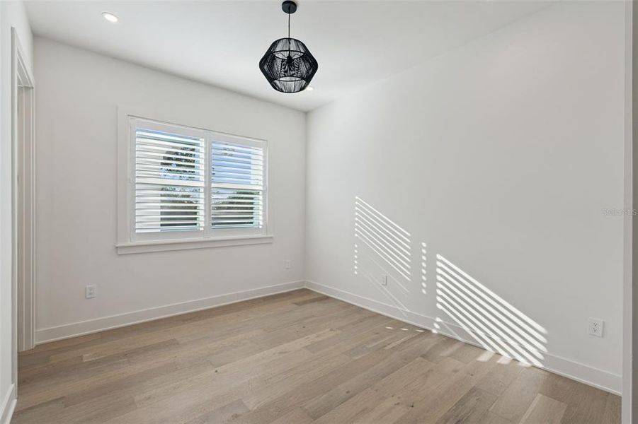 Spacious, unfurnished interior of a new home in , Orlando (Image 47).