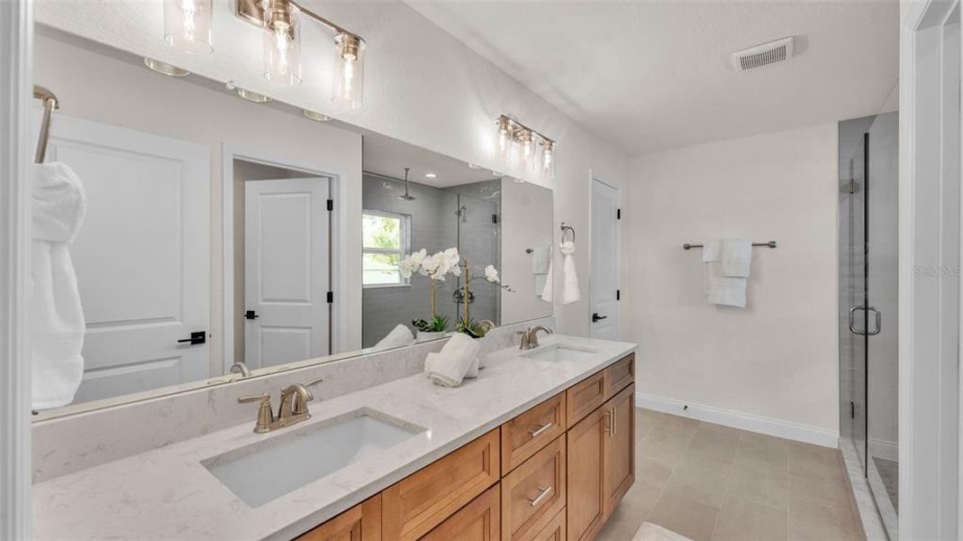 Furnished interior view inside a new home in , Bartow (Image 6).