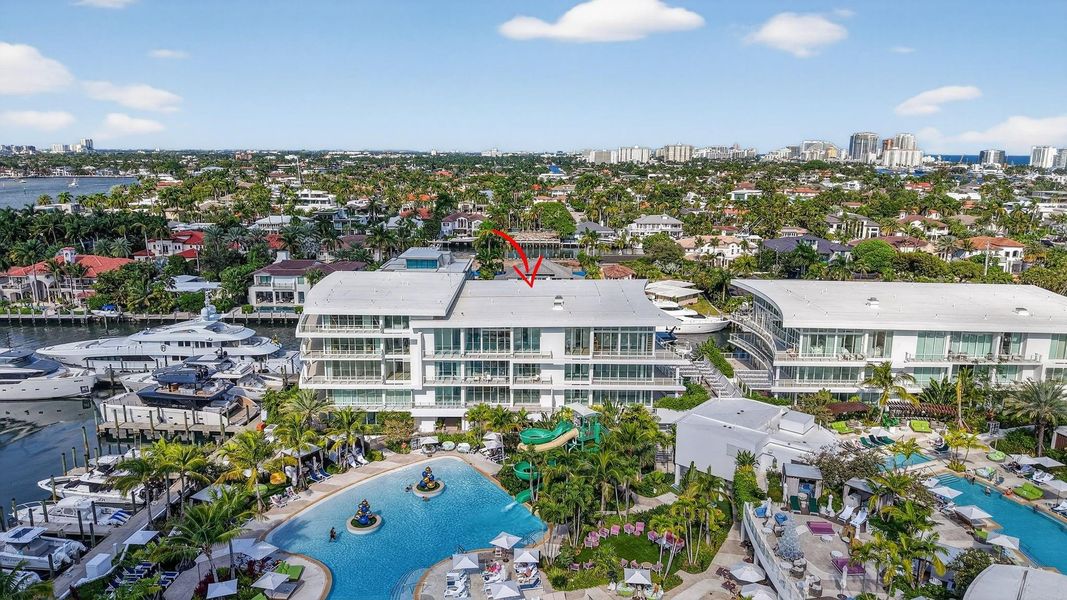 Condo located in Fort Lauderdale, FL showcasing its design and architecture (Image 3). Condo located in Fort Lauderdale, FL showcasing its design and architecture (Image 3).