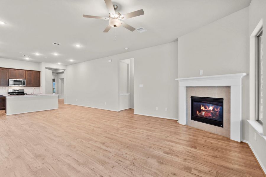 Spacious, unfurnished interior of a new home in The Highlands, Porter (Image 23).