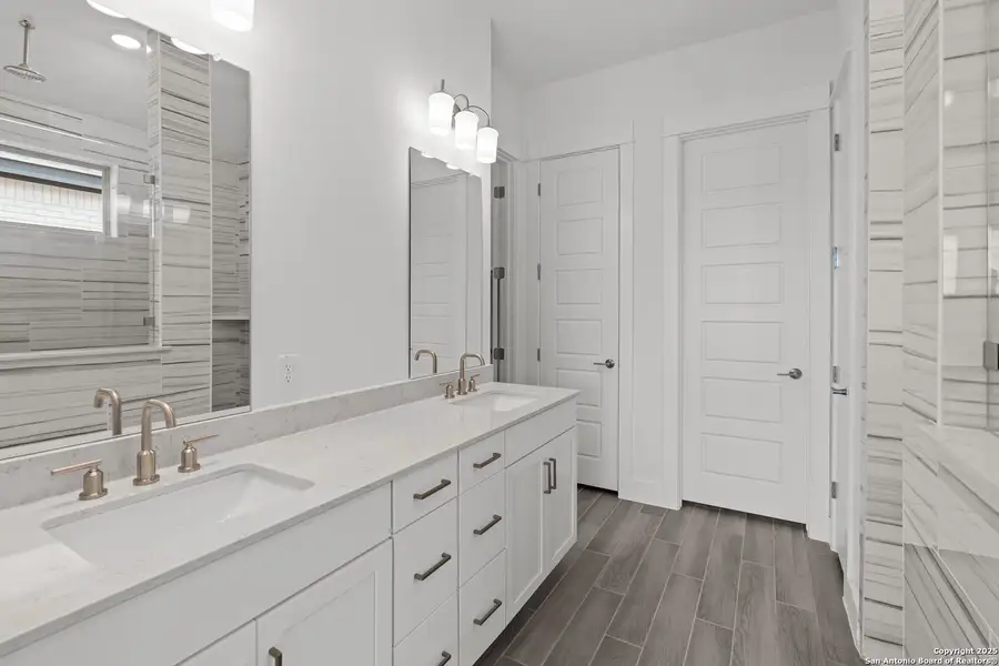 Furnished interior view inside a new home in Corley Farms, Boerne (Image 7).