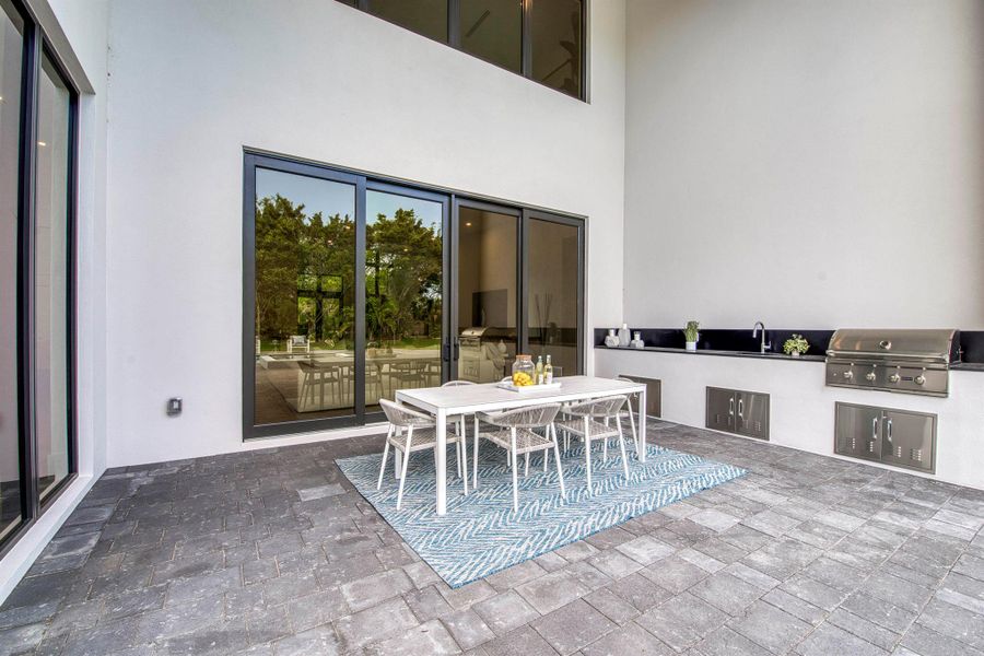 Furnished interior view inside a new home in , Palm Beach Gardens (Image 9).