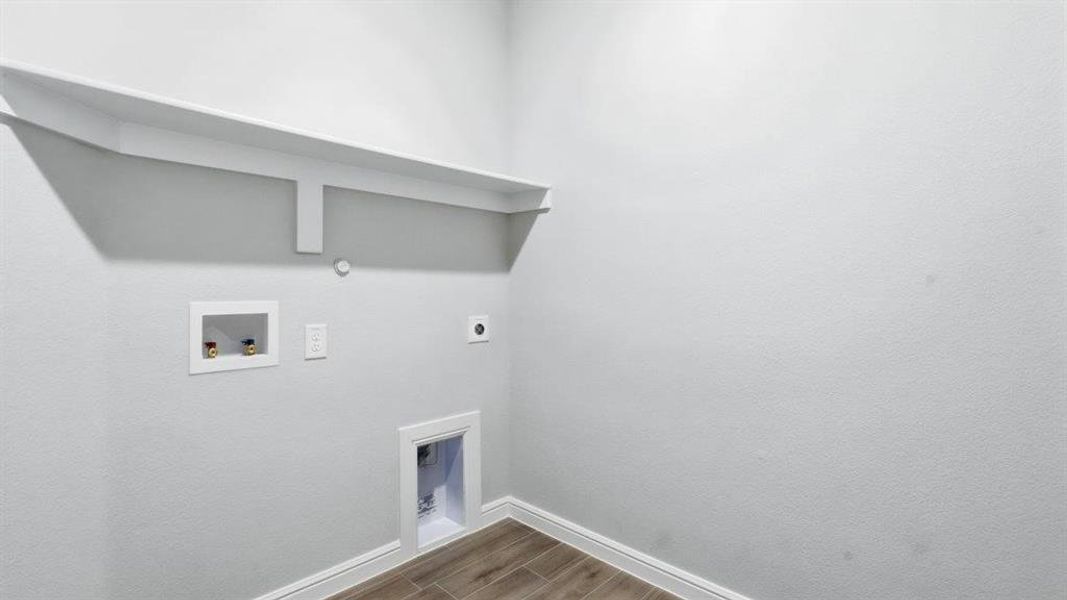 Spacious, unfurnished interior of a new home in Terra Trace, Fort Worth (Image 16).