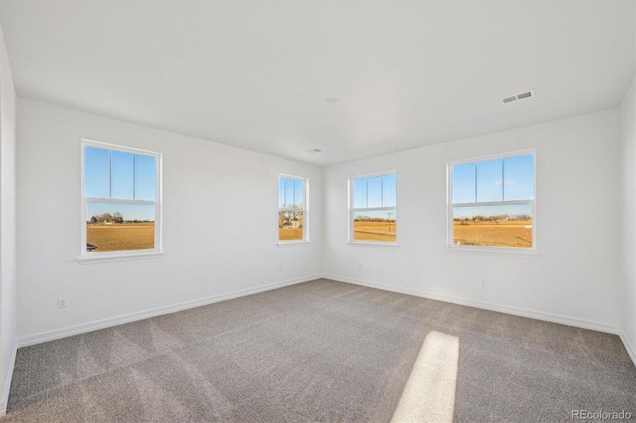 Spacious, unfurnished interior of a new home in Kitchel Lake, Timnath (Image 20).