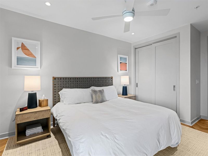 Recessed lighting and a ceiling fan with integrated lighting illuminate this space Recessed lighting and a ceiling fan with integrated lighting illuminate this space