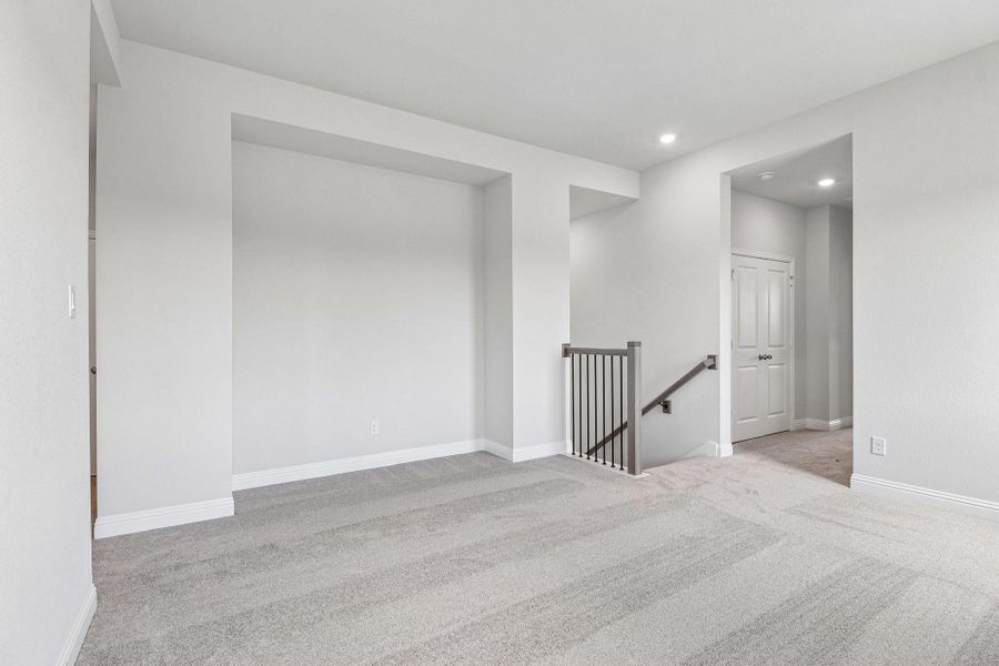 Spacious, unfurnished interior of a new home in Sienna 40', Missouri City (Image 26). Spacious, unfurnished interior of a new home in Sienna 40', Missouri City (Image 26).