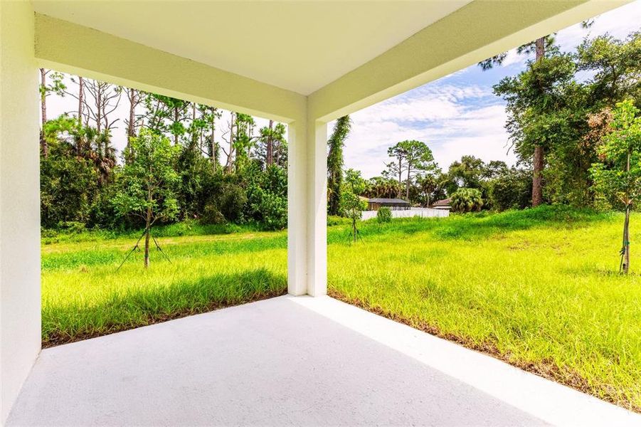 Spacious, unfurnished interior of a new home in , North Port (Image 27).