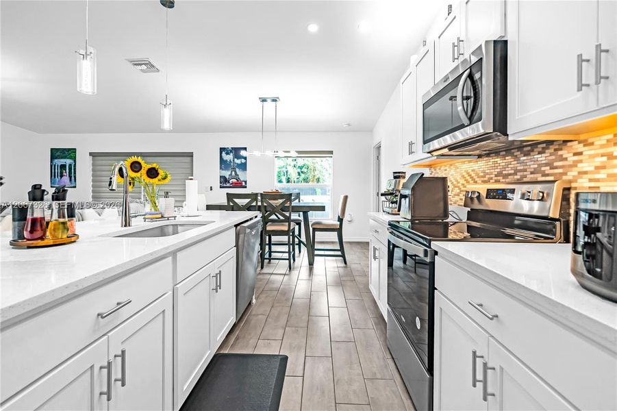 Furnished interior view inside a new home in , Cape Coral (Image 24).
