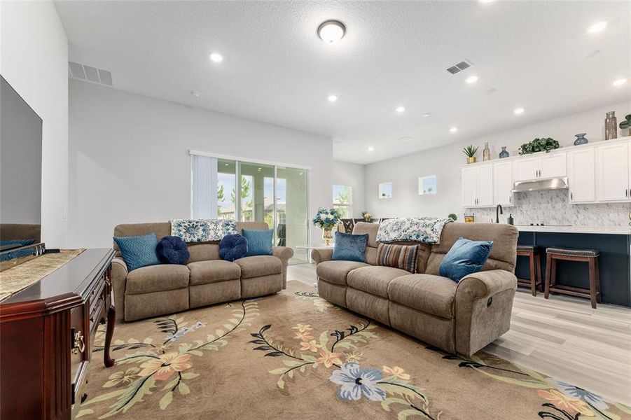 Furnished interior view inside a new home in Del Webb Stone Creek, Ocala (Image 30). Furnished interior view inside a new home in Del Webb Stone Creek, Ocala (Image 30).