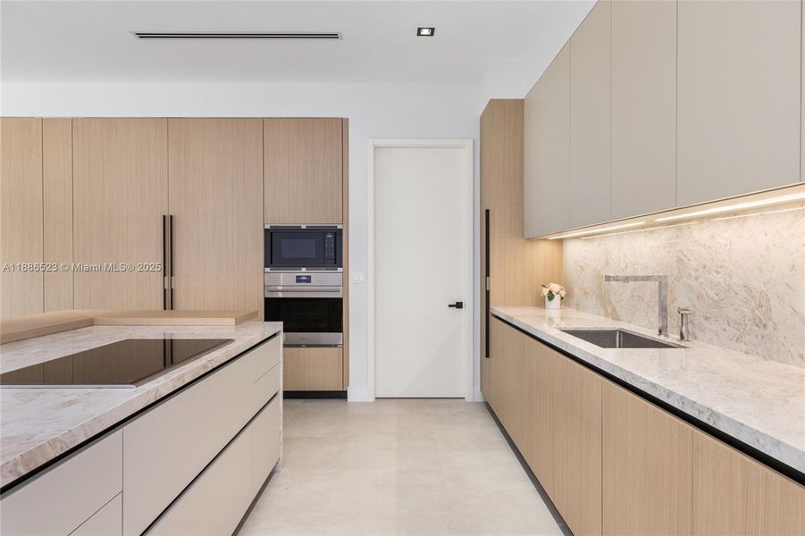 Furnished interior view inside a new home in , Southwest Ranches (Image 7).