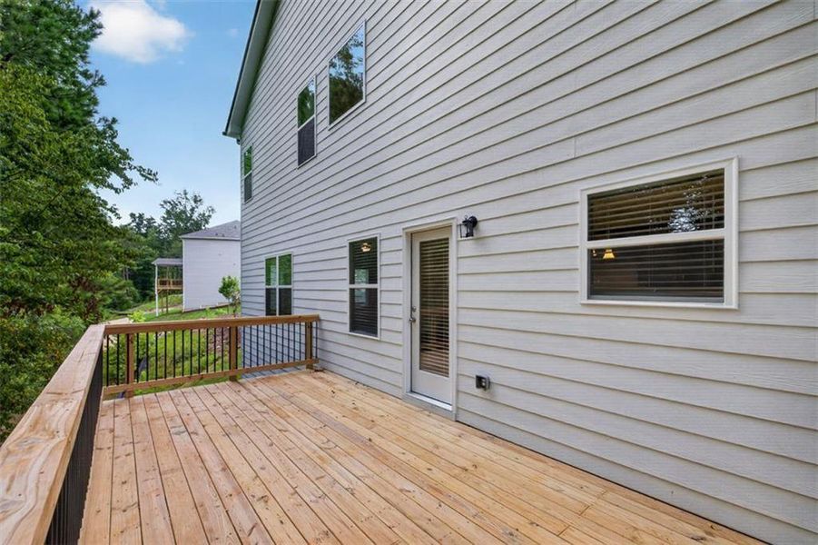 Exterior details and patio area of a home in Jones Ridge, Dallas (Image 4).
