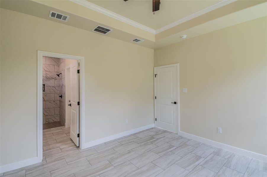 Spacious, unfurnished interior of a new home in , Granbury (Image 14). Spacious, unfurnished interior of a new home in , Granbury (Image 14).