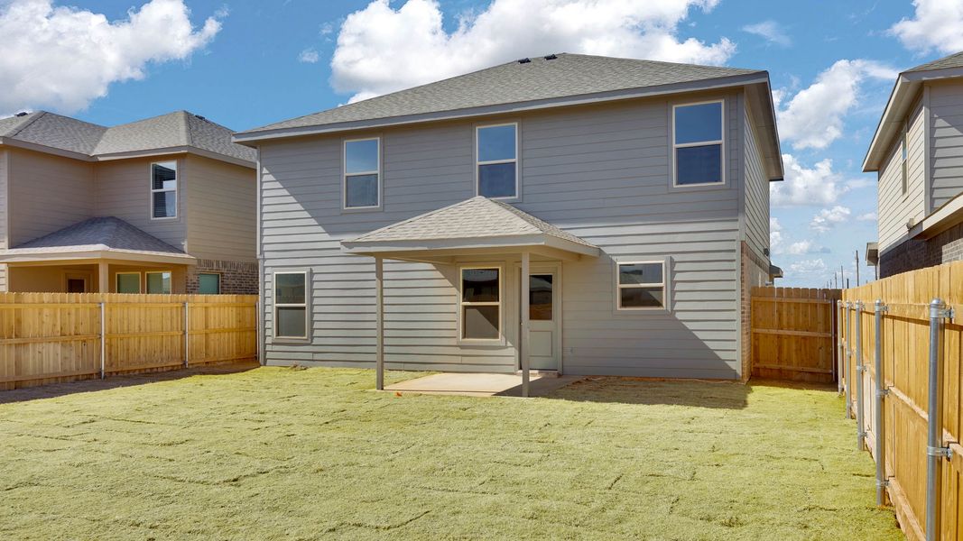 Exterior details and patio area of a home in Overlook West, Wolfforth (Image 4).