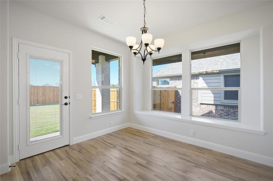 Spacious, unfurnished interior of a new home in Meadow Vista, Anna (Image 26).