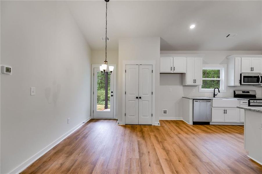 Spacious, unfurnished interior of a new home in , Cedartown (Image 25).