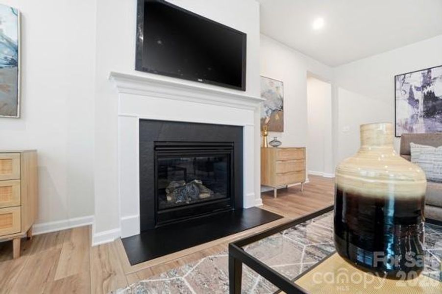 Gathering room fireplacd