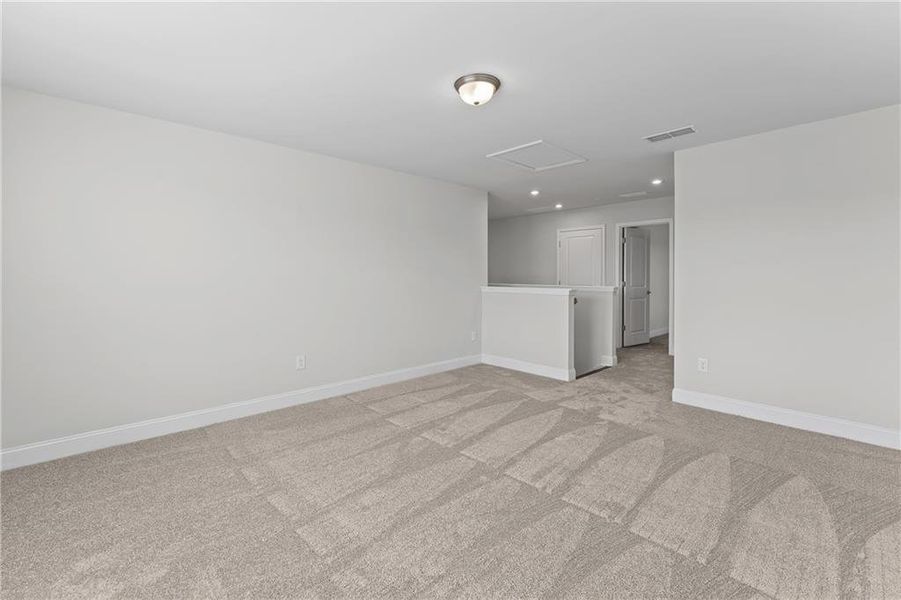 Spacious, unfurnished interior of a new home in Overland, Locust Grove (Image 15).