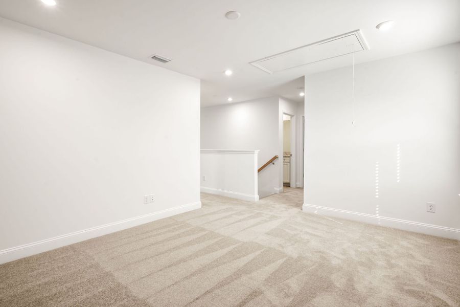 Spacious, unfurnished interior of a new home in Salem Bay, Beaufort (Image 13). Spacious, unfurnished interior of a new home in Salem Bay, Beaufort (Image 13).