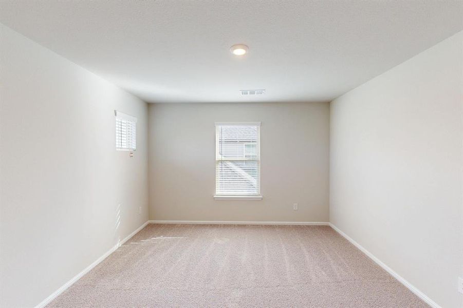 Spacious, unfurnished interior of a new home in The Preserve, Justin (Image 17).